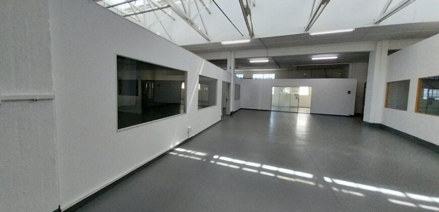 945 m² Warehouse to Rent Observatory