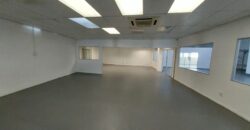 945 m² Warehouse to Rent Observatory
