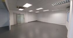 945 m² Warehouse to Rent Observatory