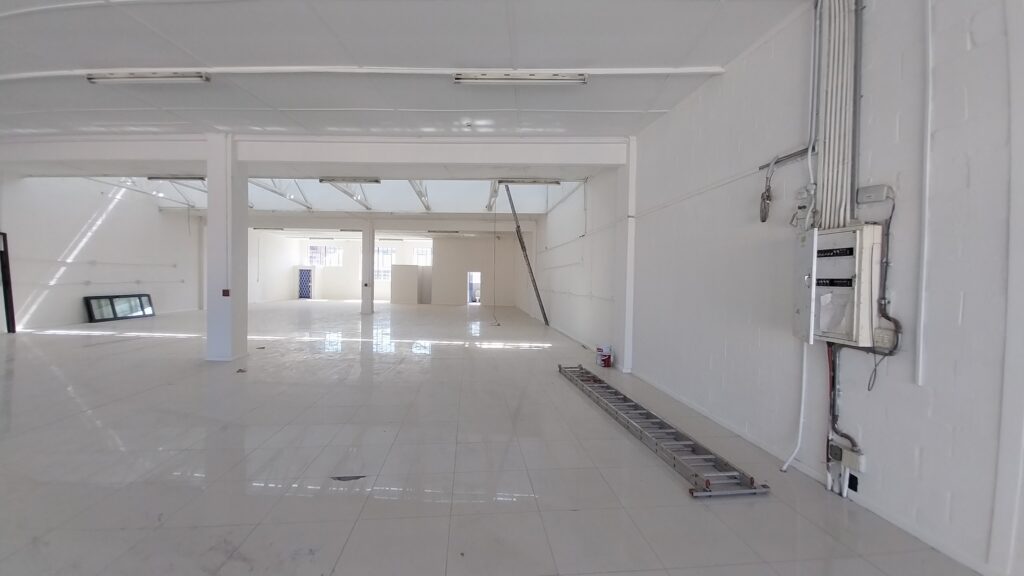 Warehouse to Let Observatory - St Michaels Park