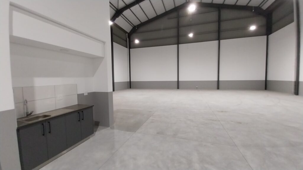 395 m² Warehouse to Rent Stikland - Image 9