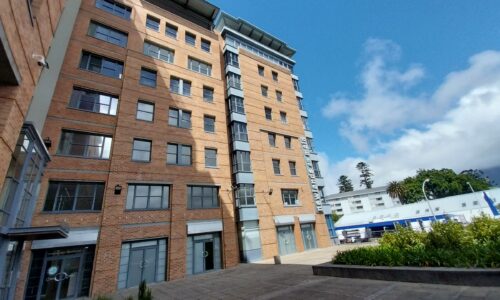 409 m² Office to Rent Newlands on Main