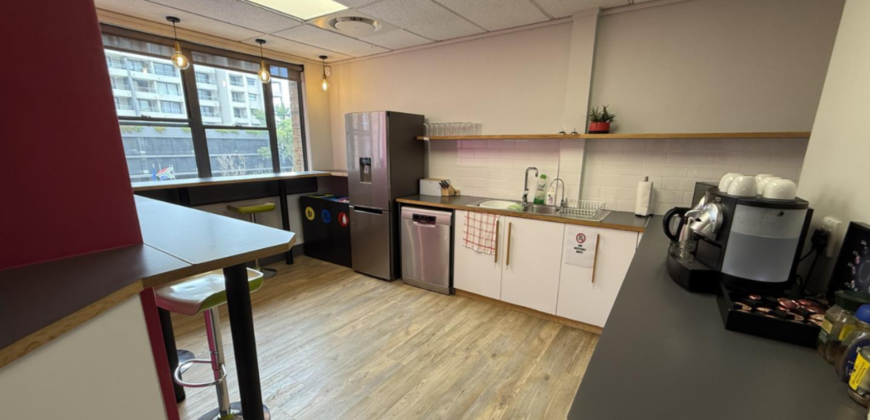 408 m² Office to Rent Newlands on Main