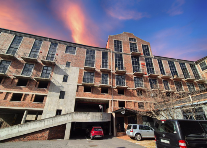 243 m² Office to Rent Woodstock