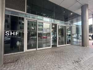 960 m² Showroom to Rent