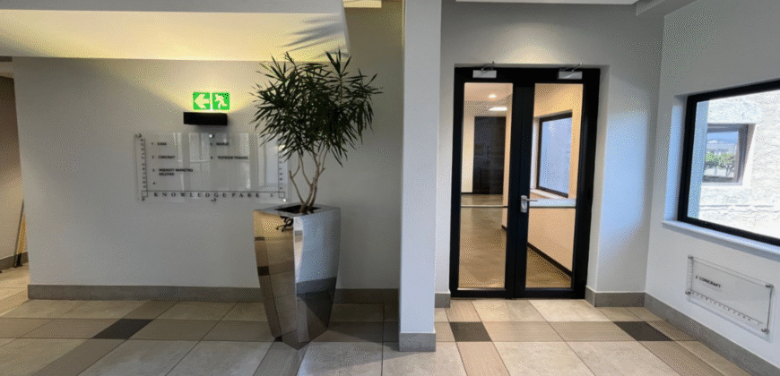 877 m² Office to Rent Century City