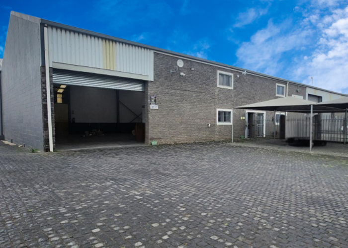 545 m² Warehouse to Rent Blackheath