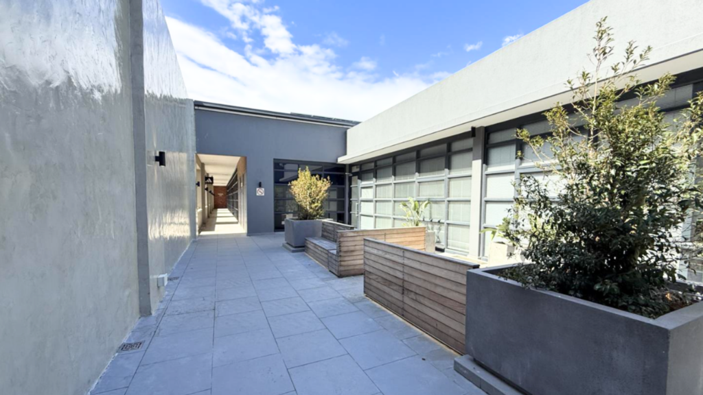 Offices to Rent Black River Park