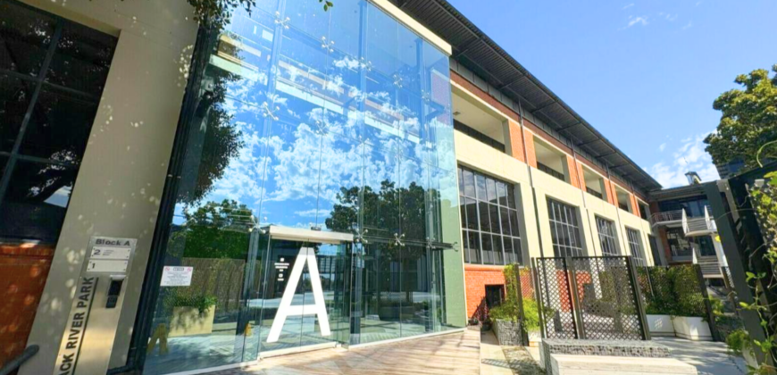 1,048 m² Office to Rent Black River Park