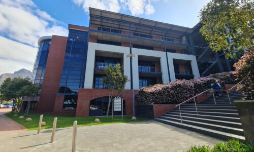 324 m² Office to Rent Observatory