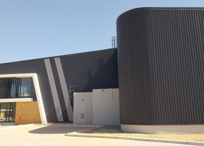 739 m² Warehouse to Rent Stikland