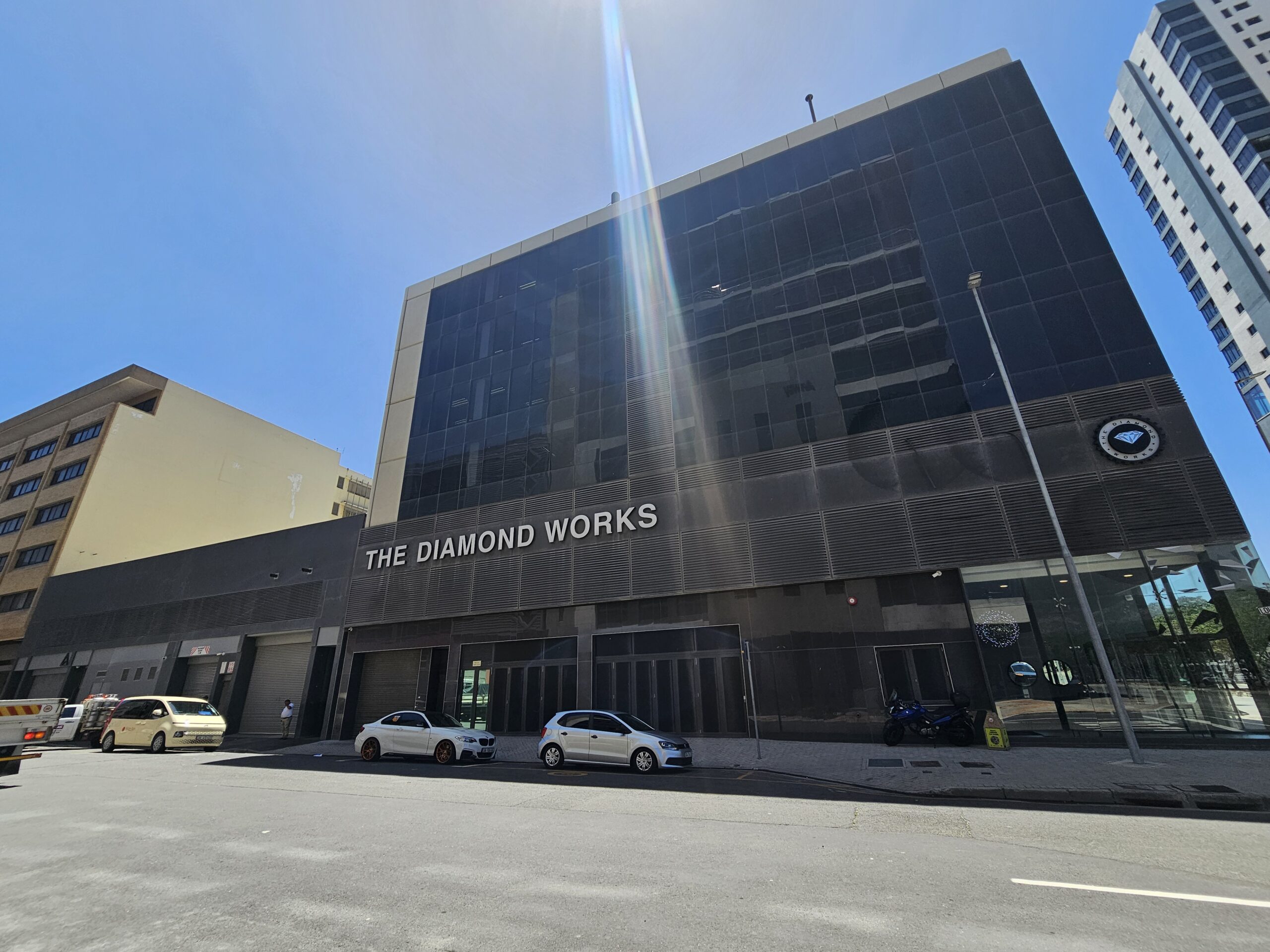 953 m² Office to Rent Foreshore