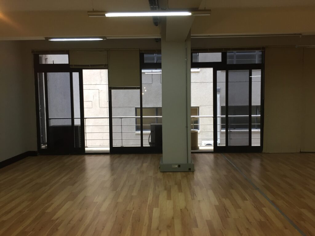 4 Loop Street