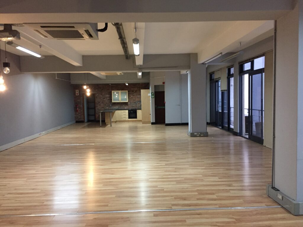 4 Loop Street