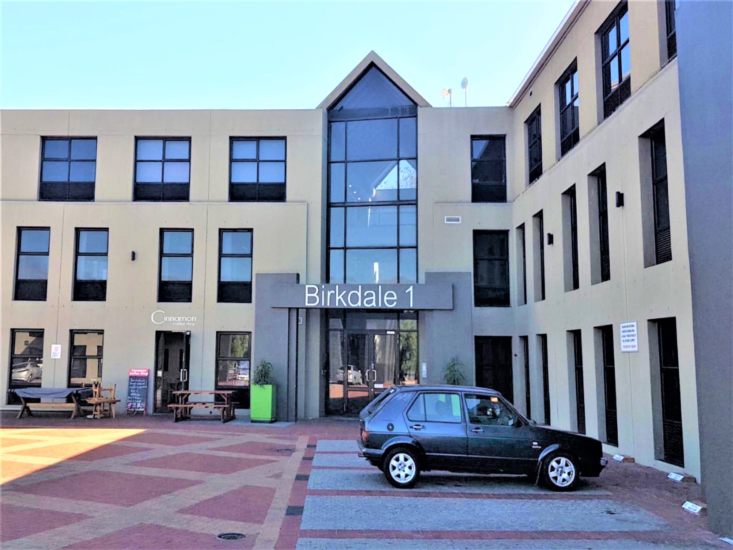 355 m² Office to Rent Mowbray