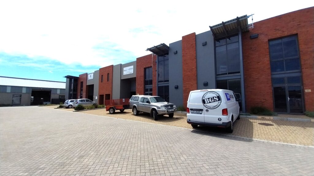 Warehouse to Let Willow Park - Stikland