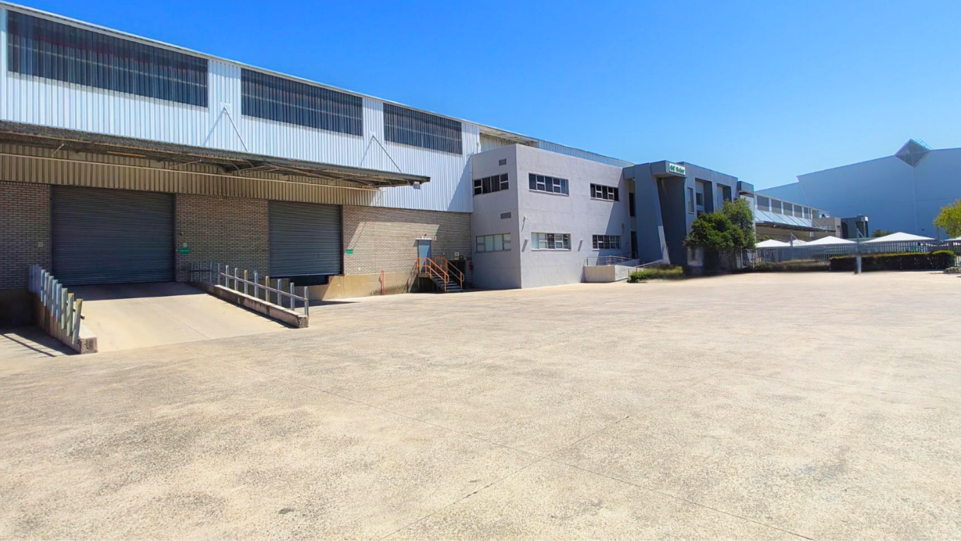 6,075 m² Warehouse to Rent Montague Gardens