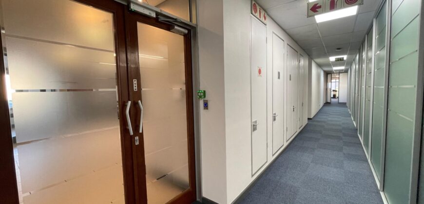 342 m² Office to Rent Century City