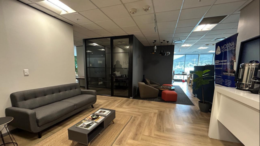 Office to Rent Portside Building