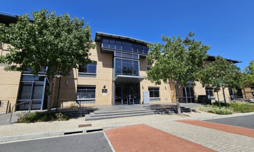 400 m² Office Space to Rent Plattekloof Office Park