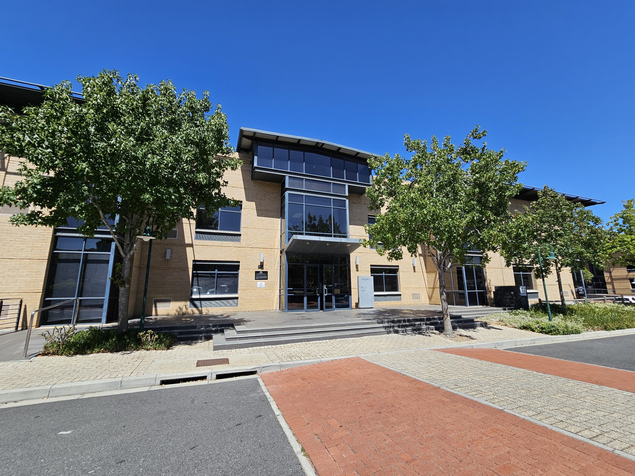 1,014 m² Office to Rent Plattekloof Office Park