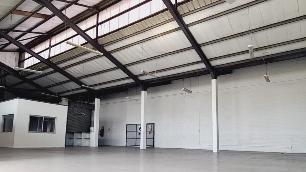 474 m² Warehouse to Rent Maitland - Image 2