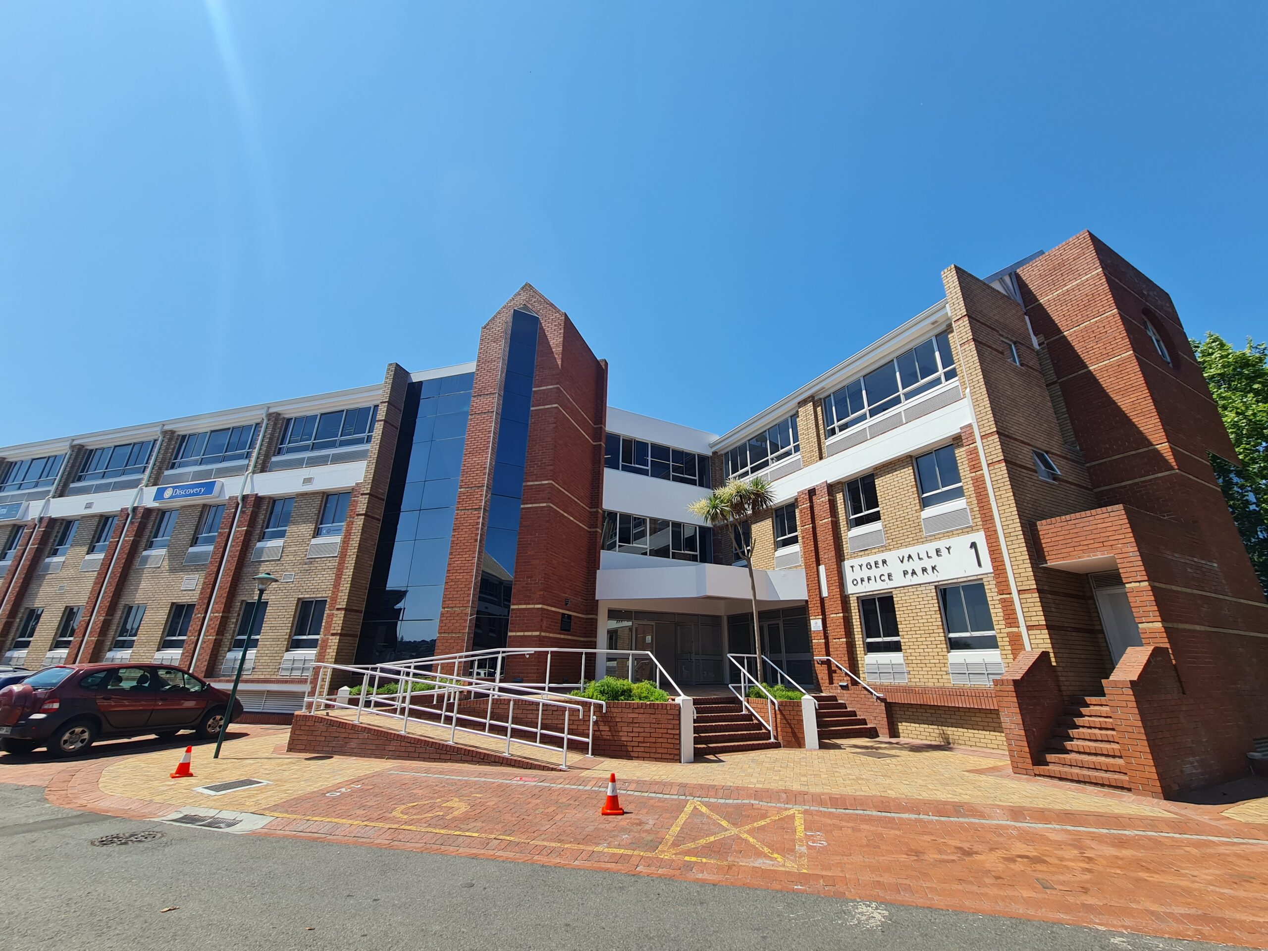 971 m² Office to Let Tygervalley Office Park
