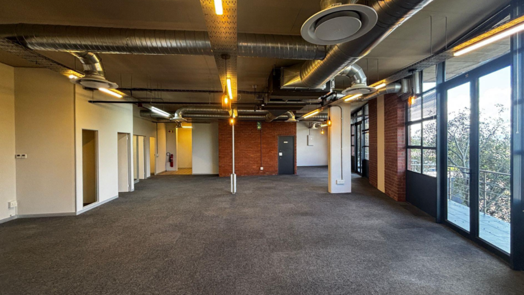 324 m² Office to Rent Black River Park