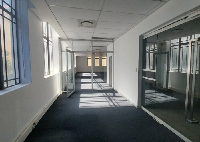 343 m² Office to Rent SALGA House