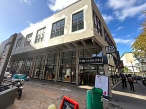 180 m² Retail to Let Claremont