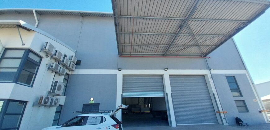 5,846 m² Warehouse to Rent Airport Industria