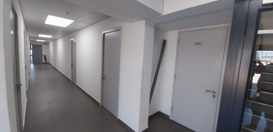 5,846 m² Warehouse to Rent Airport Industria