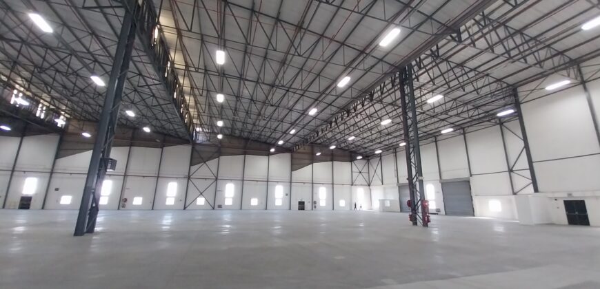 5,846 m² Warehouse to Rent Airport Industria