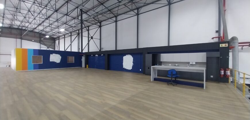 5,846 m² Warehouse to Rent Airport Industria