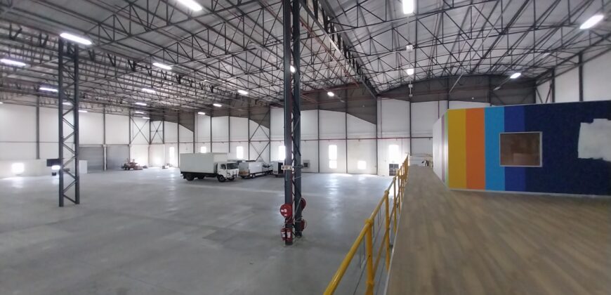 5,846 m² Warehouse to Rent Airport Industria