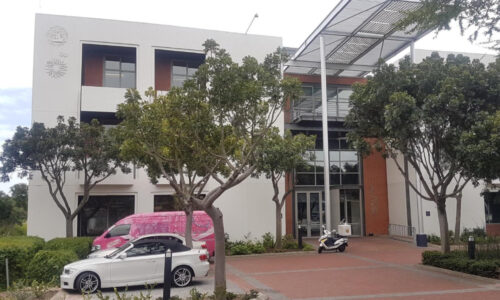 260 m² Office to Rent Waterfront