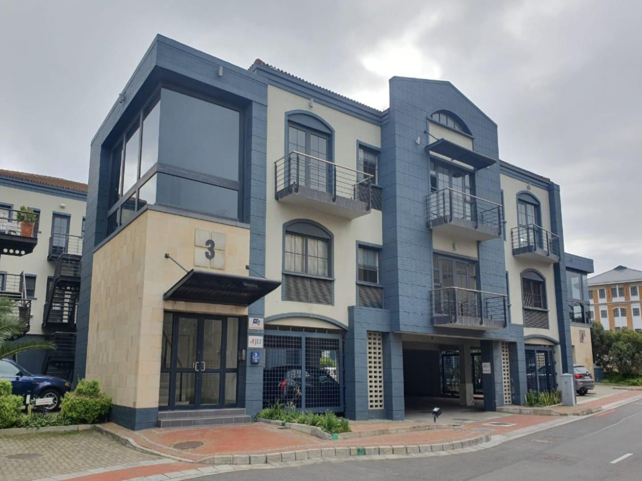 231 m² Office To Rent Waterford Mews