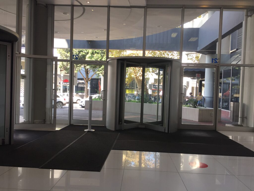 Lobby - Sunclare Building