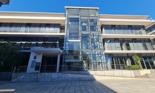 236 m² Office to Rent Woodstock