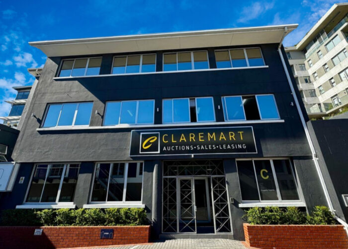 670 m² Office to Rent Green Point