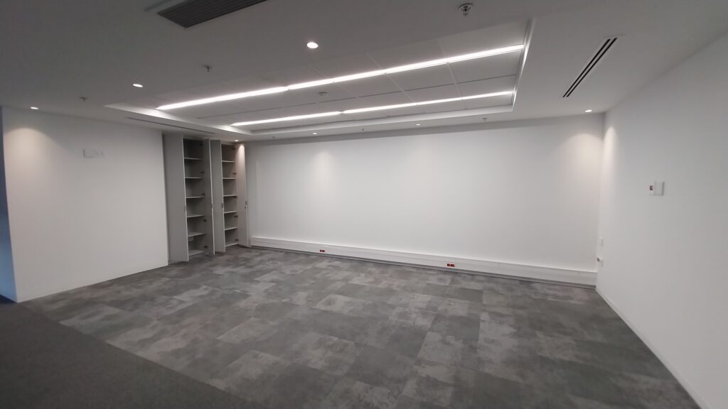 Roggebaai Place - partitioned offices to let