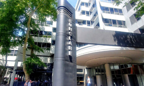 236 m² Office to Rent Sunclare Building