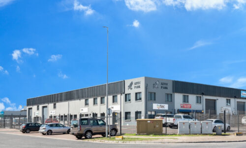 275 m² Warehouse to Rent Airport Industria