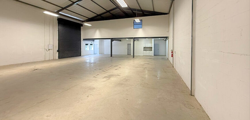 386 m² Warehouse to Rent Rivergate