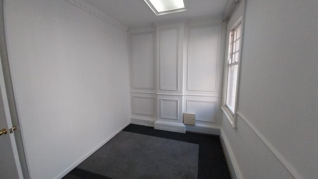 72 - 72 Long Street