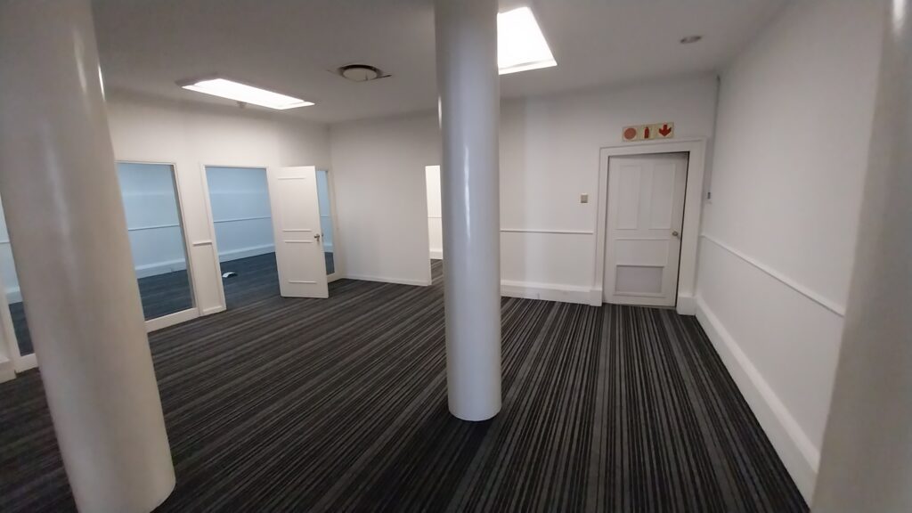 72 - 72 Long Street