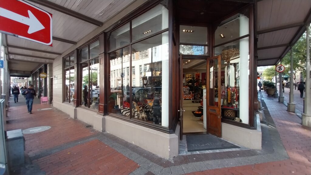 72 - 72 Long Street