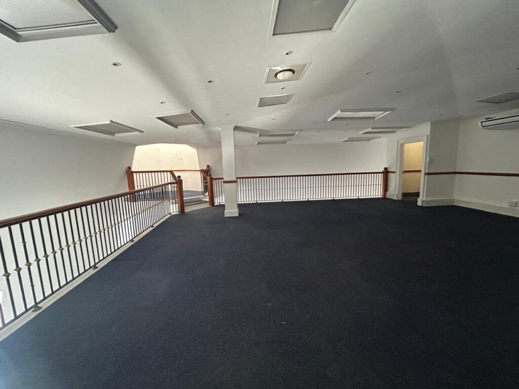 74 Long Street