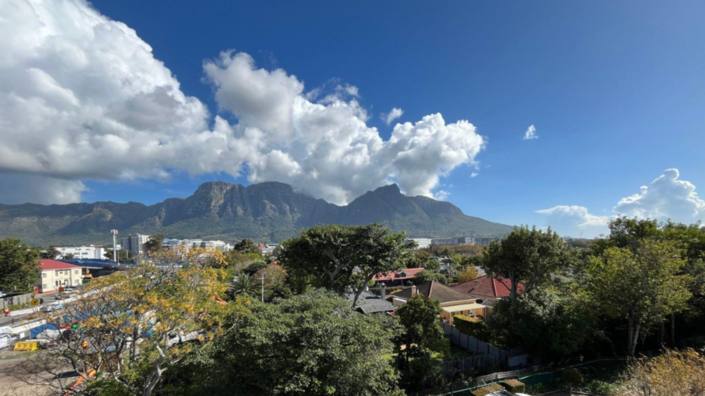 362 m² Office to Rent Brookside Office Park - Image 2
