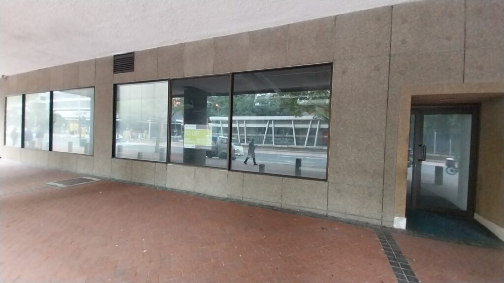Shop to Rent 22 Hans Strijdom Street